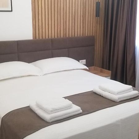 2A Near Blloku Area Apartment Тирана Екстер'єр фото