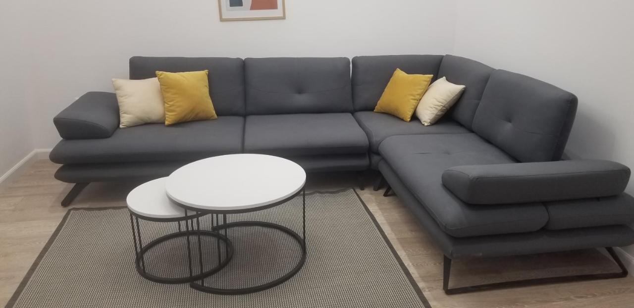2A Near Blloku Area Apartment Тирана Екстер'єр фото
